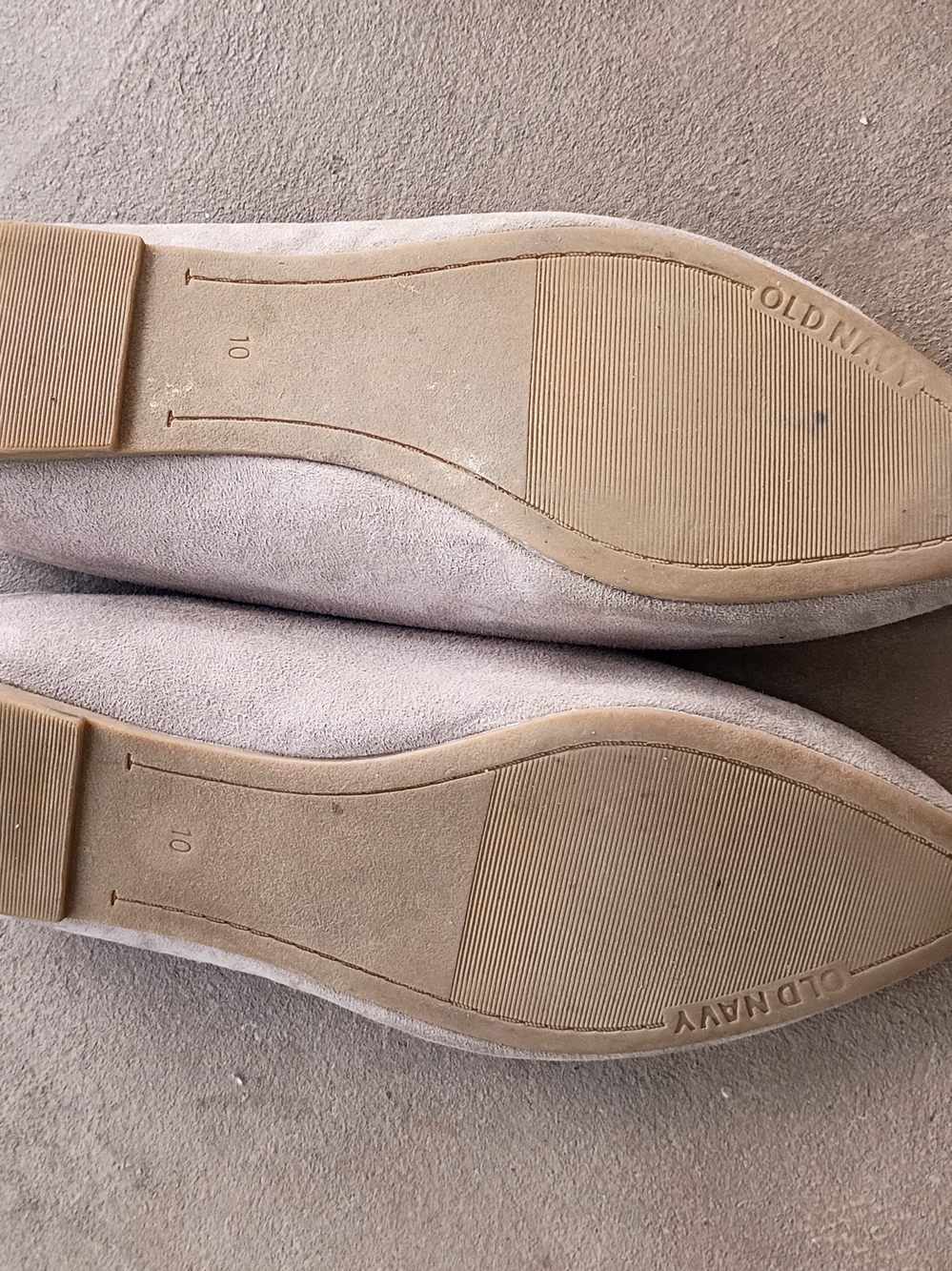 Old Navy Women's Light Taupe Pointed-Toe Flats - Picture 5 of 5